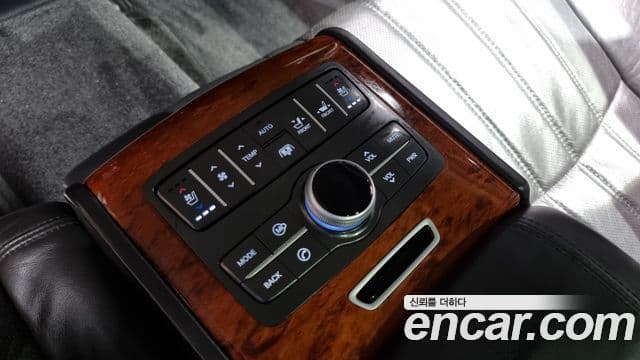 Hyundai Equus(новый кузов / новое поколение) Prestige VVIP팩, 2012 19