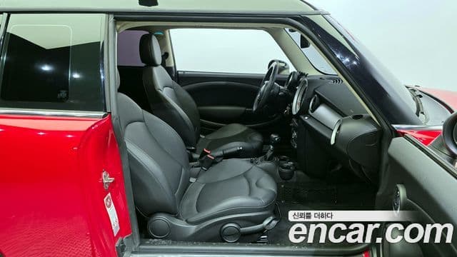 Mini Cooper 클럽맨 1세대, 2014 10