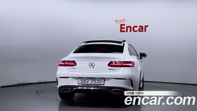 Mercedes-Benz E-класс W213 E400 4MATIC купе, 2017 4