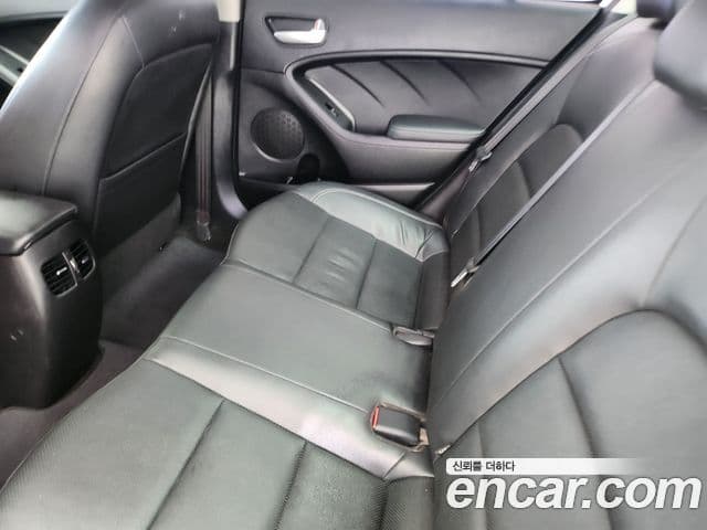 Kia K3 Trendy, 2014 10