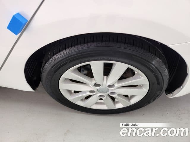 Kia K3 Trendy, 2014 13