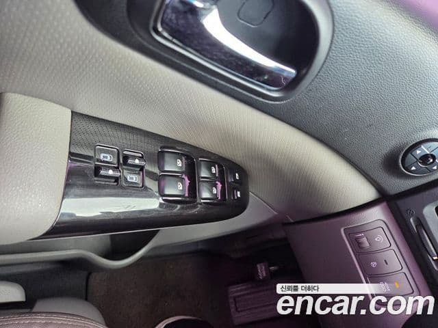 Kia Carnival R топовая версия, 2013 6