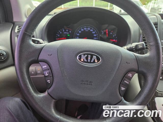 Kia Carnival R топовая версия, 2013 7