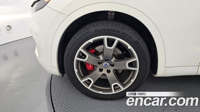 Maserati Levante 3.0 AWD GranSport, 2018 все фото