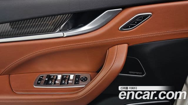 Maserati Levante 3.0 AWD GranSport, 2018 18