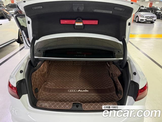 Audi A4 (B9), 2021 18