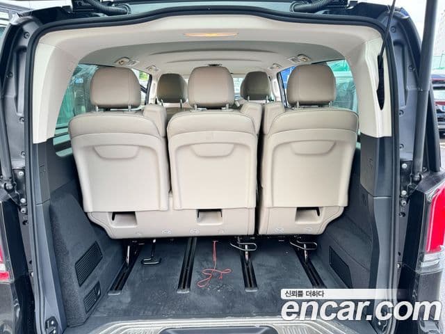 Mercedes-Benz V-класс W447, 2025 16