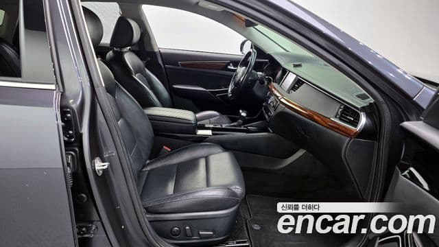 Kia All New K7 Noblesse, 2016 10