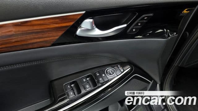 Kia All New K7 Noblesse, 2016 19