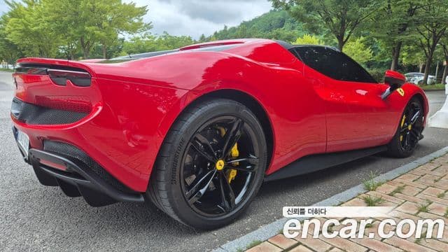 Ferrari 296 GTS 3.0 V6, 2024 2