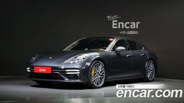 Porsche Panamera (971) 4.0 турбо S, 2023 1