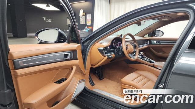 Porsche Panamera (971) 4.0 турбо S, 2023 10