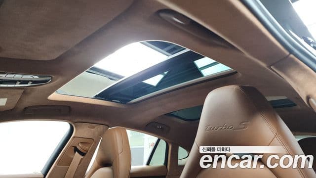 Porsche Panamera (971) 4.0 турбо S, 2023 19