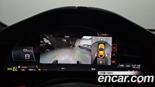 Ferrari 로마, 2022 15