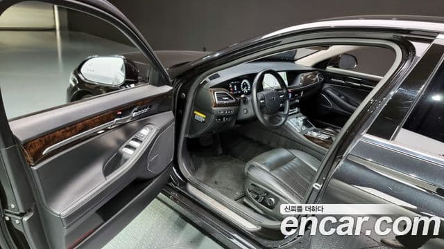 Genesis G90 Luxury, 2019 11