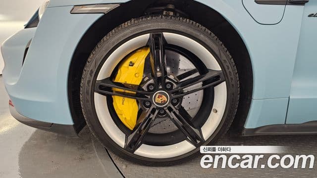 Porsche 타이칸 турбо S, 2023 все фото