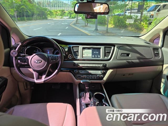 Kia The / новый New Carnival Prestige, 2019 9