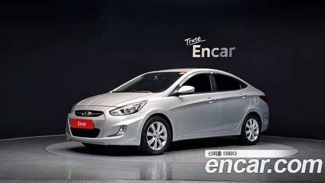 Hyundai Accent(новый кузов / новое поколение) Premier, 2012 1