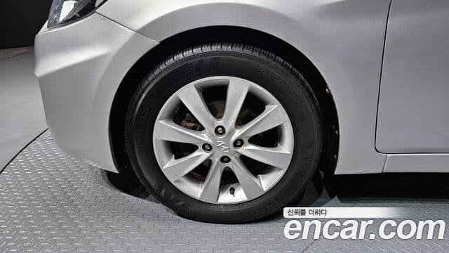 Hyundai Accent(новый кузов / новое поколение) Premier, 2012 все фото