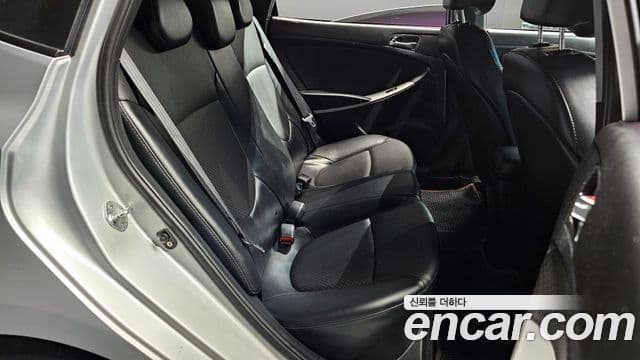 Hyundai Accent(новый кузов / новое поколение) Premier, 2012 12