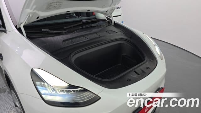 Tesla модель Y Long Range AWD, 2022 6