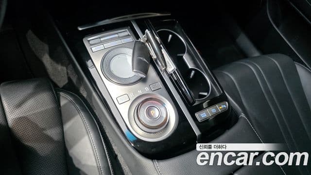 Genesis G80 (RG3) бензин 2.5 турбо AWD, 2022 9