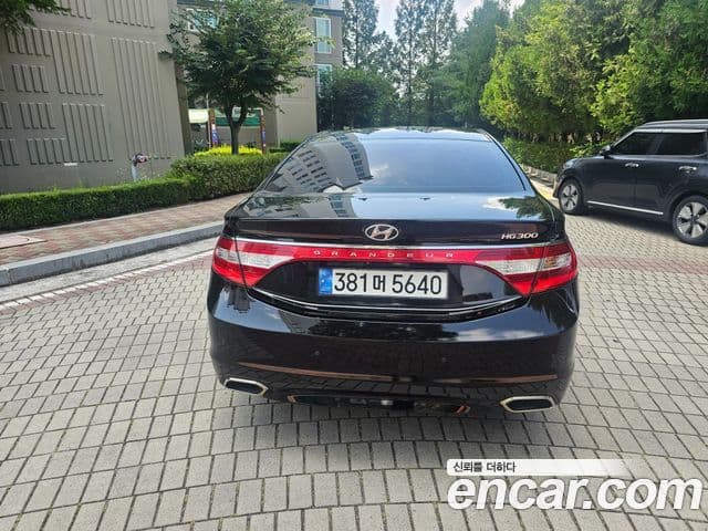 Hyundai Grandeur HG Modern, 2015 4