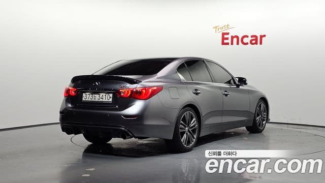 Infiniti Q50 3.5 гибрид Essence, 2016 2