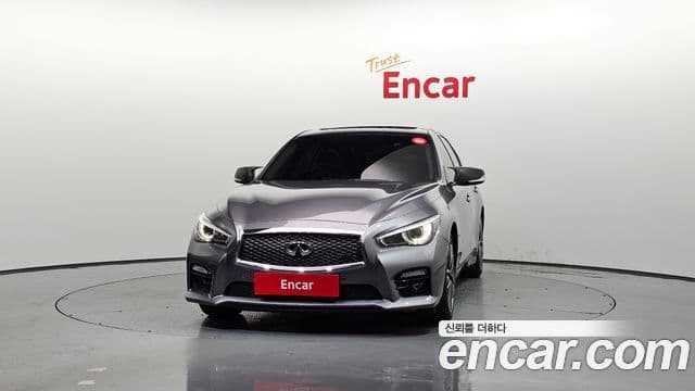 Infiniti Q50 3.5 гибрид Essence, 2016 3