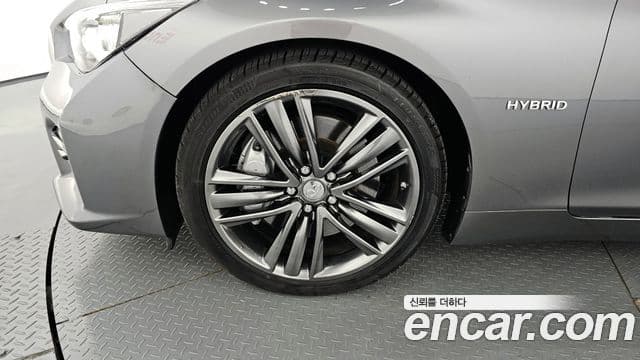 Infiniti Q50 3.5 гибрид Essence, 2016 все фото