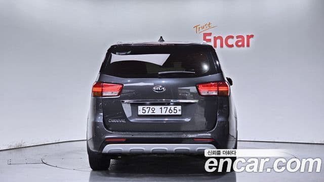 Kia All New Carnival Prestige, 2016 4