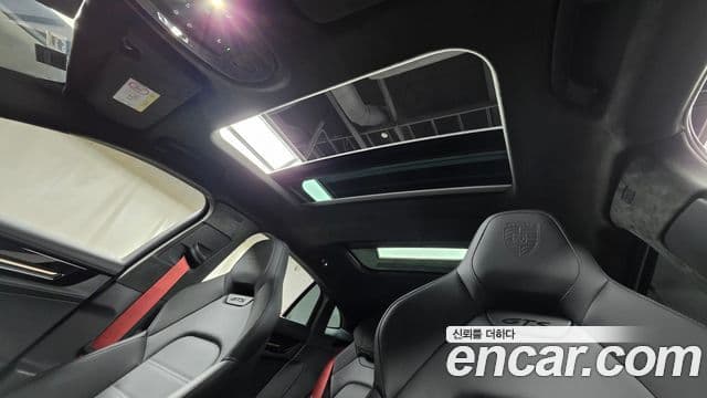 Porsche Panamera (976) 4.0 GTS, 2025 12