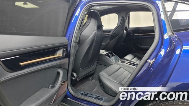 Porsche Panamera (976) 4.0 GTS, 2025 17