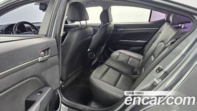 Hyundai Avante AD Special, 2016 12