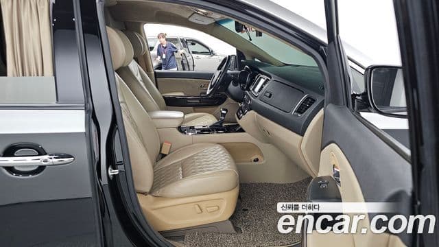 Kia The / новый New Carnival бензин 9인승 High Limousine(компания по спецнадстройкам), 2020 11