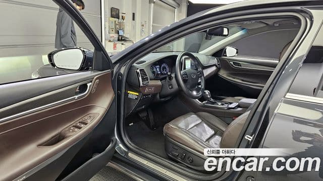 Hyundai Grandeur IG гибрид Exclusive, 2018 10