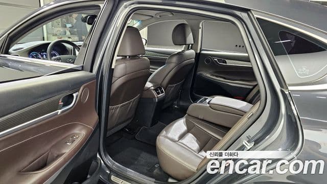Hyundai Grandeur IG гибрид Exclusive, 2018 11