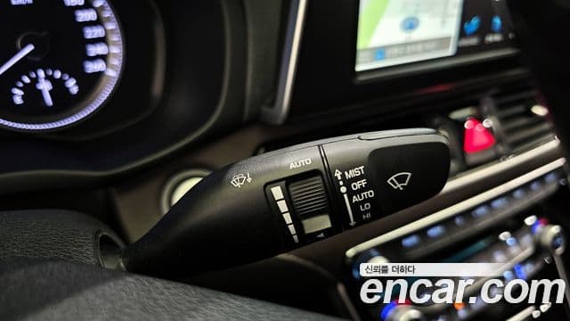 Hyundai Grandeur IG гибрид Exclusive, 2018 16