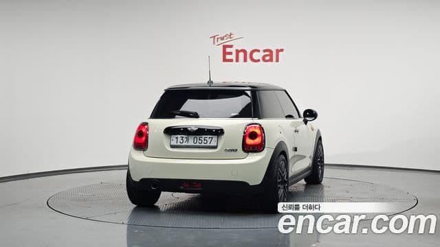 Mini Cooper 3세대, 2016 4