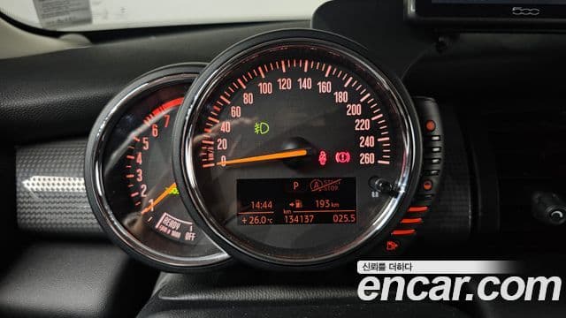 Mini Cooper 3세대, 2016 8