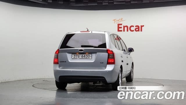 Kia 뉴카렌스 топовая версия, 2008 4