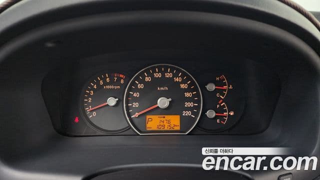 Kia 뉴카렌스 топовая версия, 2008 8