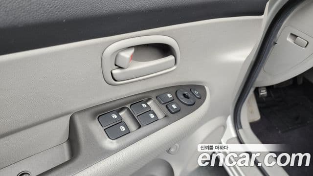 Kia 뉴카렌스 топовая версия, 2008 16