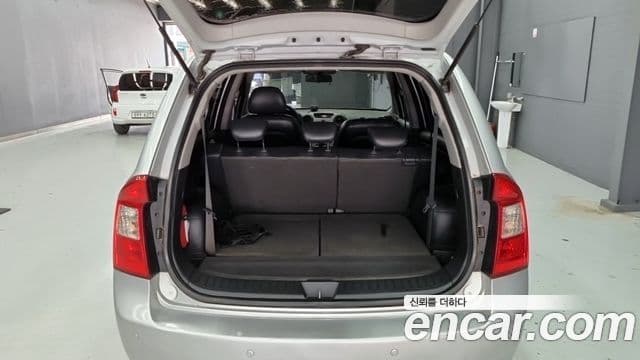 Kia 뉴카렌스 люксовая версия, 2009 17