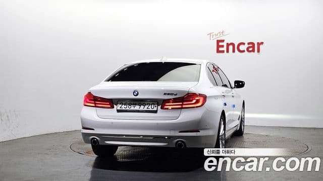 BMW 5시리즈 (G30) 520d Luxury Plus, 2019 4