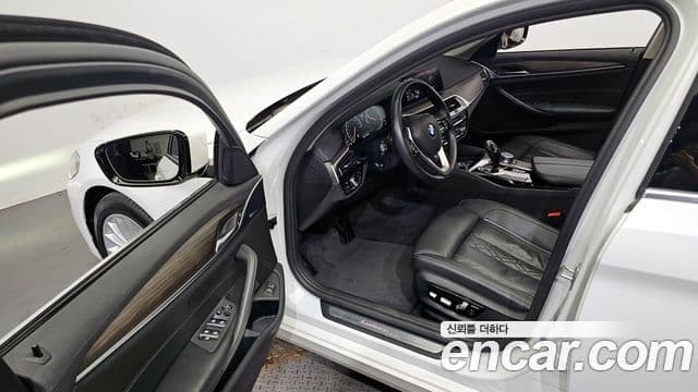 BMW 5시리즈 (G30) 520d Luxury Plus, 2019 10
