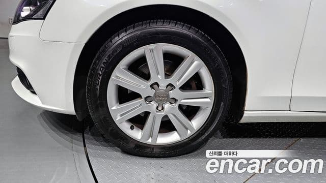 Audi New A4 B8, 2011 все фото