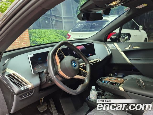 BMW iX xDrive50 Sport Plus, 2023 все фото