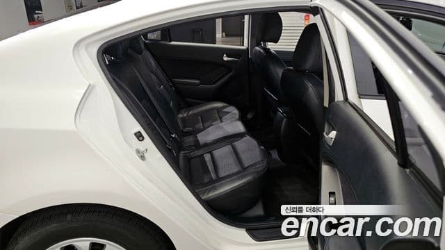 Kia K3 Deluxe, 2015 13