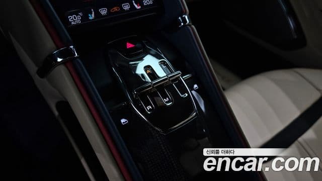 Ferrari 로마, 2021 9